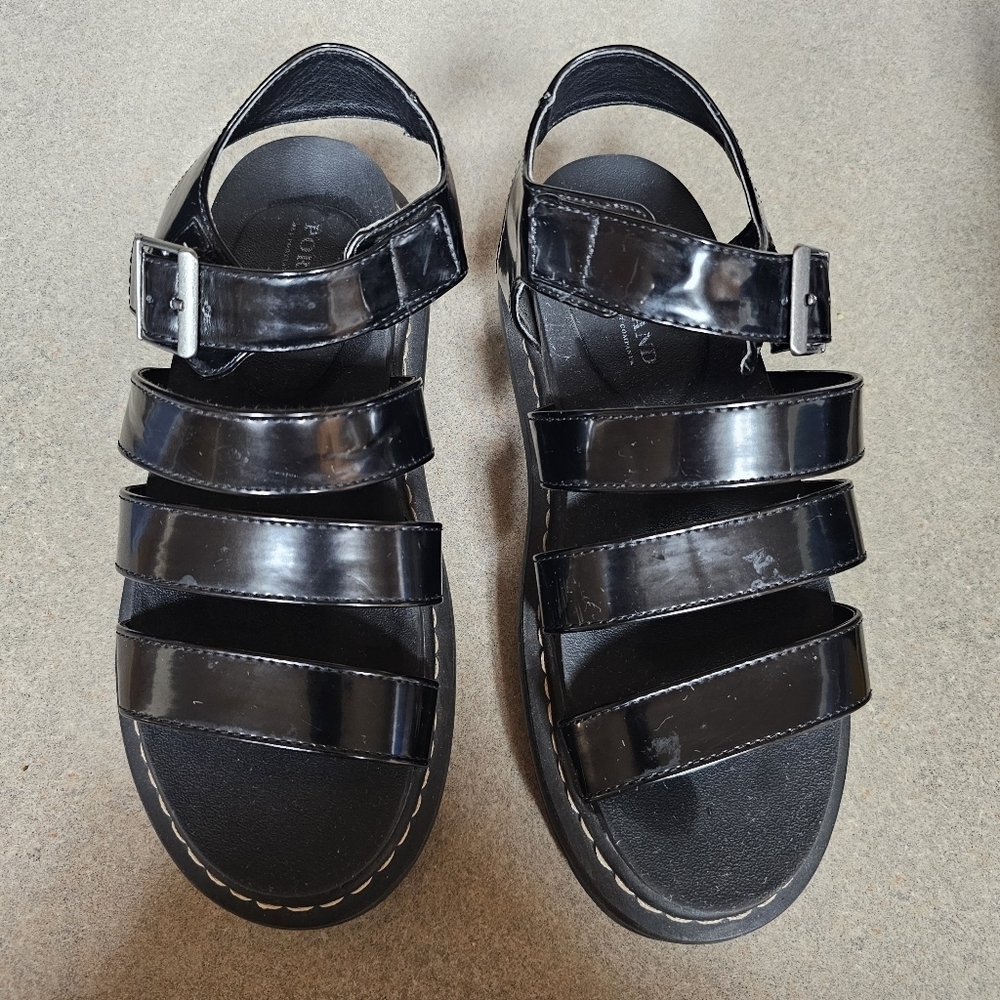 Portland Dolly Women Sz 6.5 black faux leather chunky strappy platform sandals